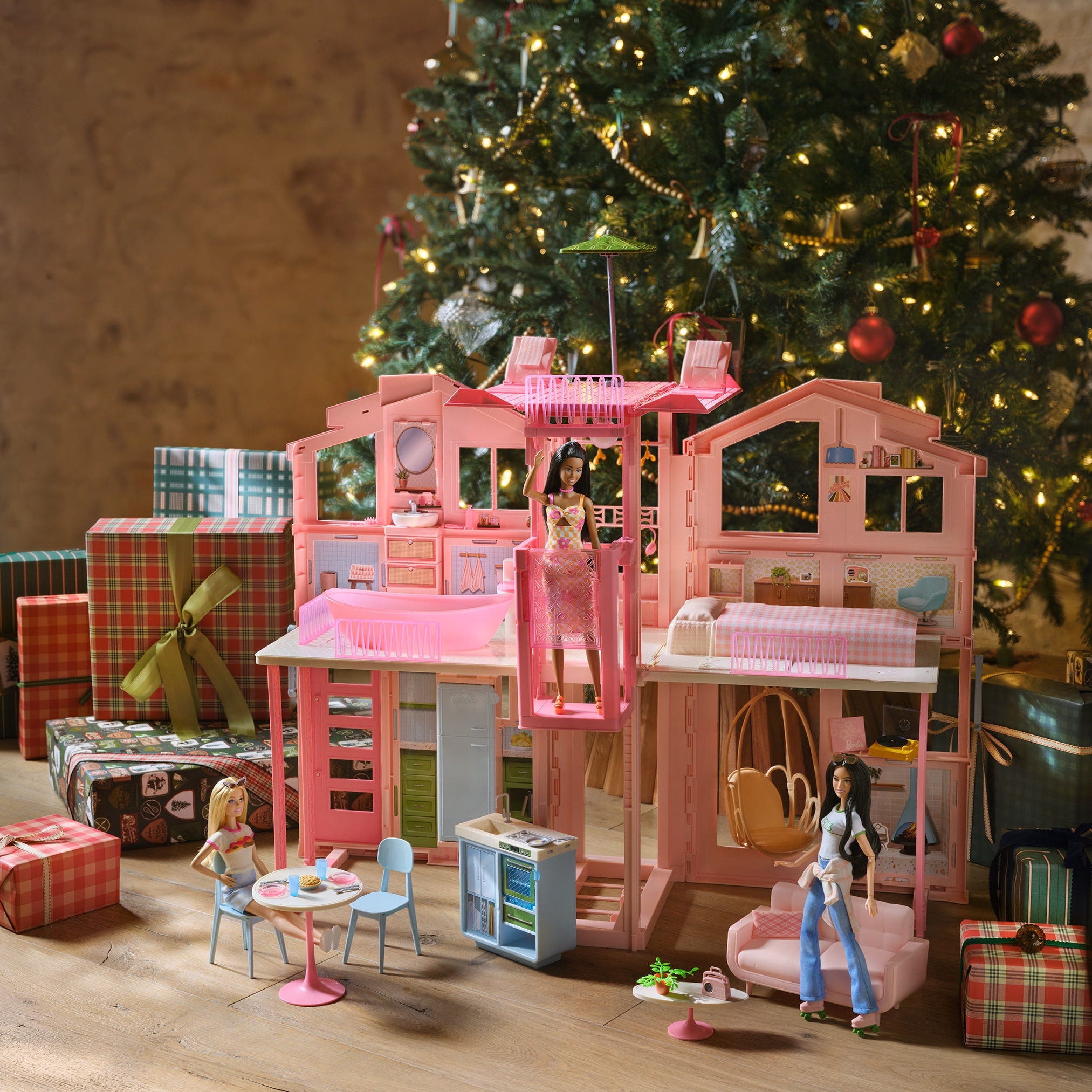 Magnolia_Barbie_6273_Final-2